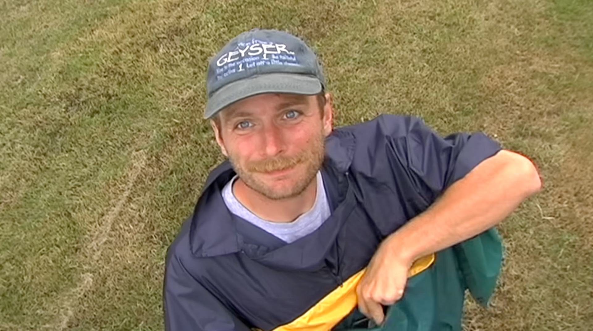 Load video: Mac DeMarco - Holy